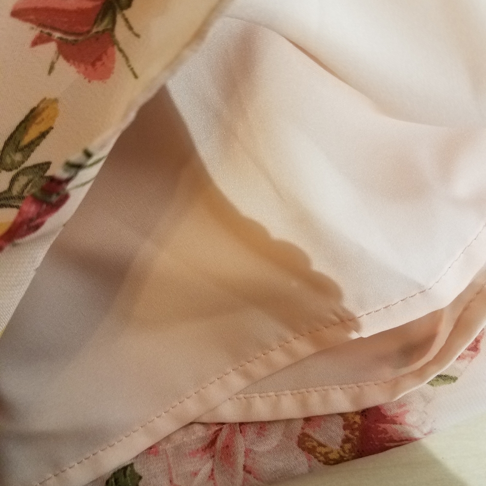 Vince Camuto flower dress  h10 - Picture 10 of 10